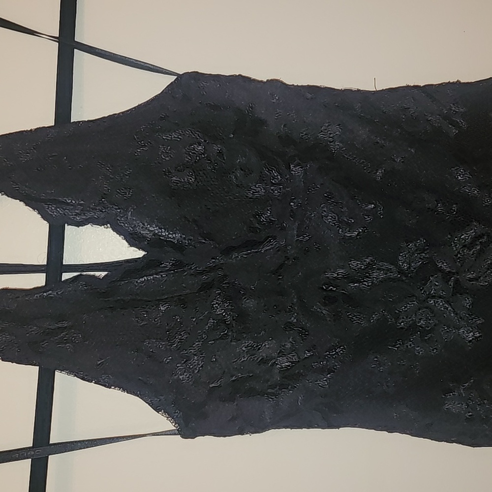Elegant Black Lace Halter Dress.BeBe Size Xs - Picture 2 of 4